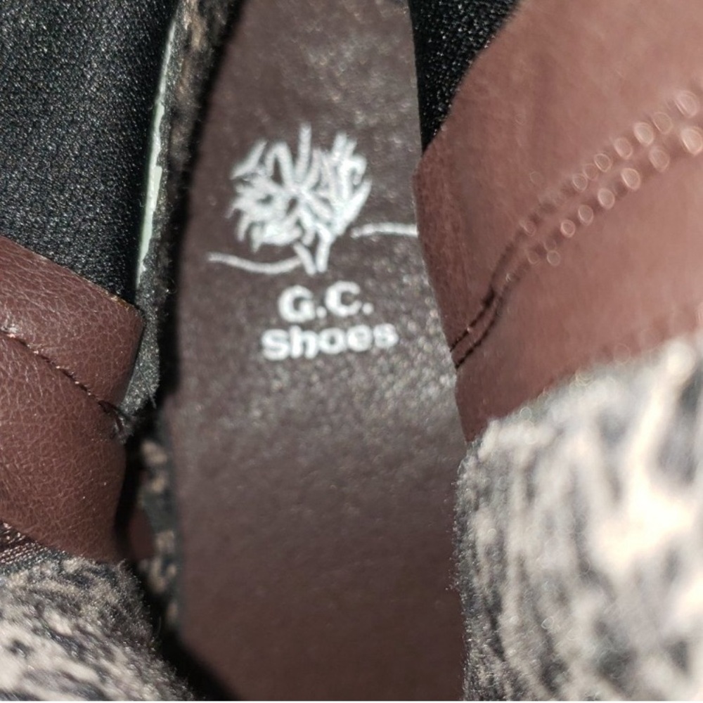 Womens GC Boots Brown Faux Suede
Full Zip With Tassel - Picture 7 of 10